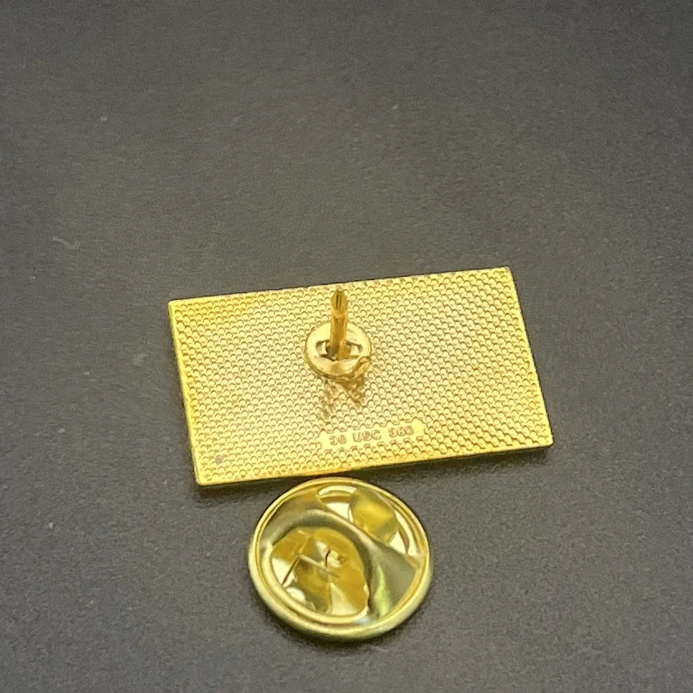 Vintage 1992 Barcelona Summer Olympics‎ Texaco Team USA Sponsor Lapel Hat Pin